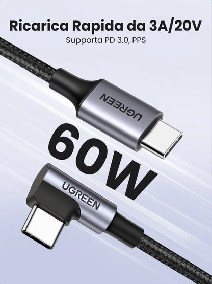 Connecteur coudé 90 degrés UGREEN en utilisation gaming