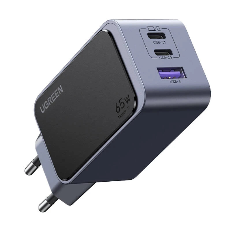 UGREEN Nexode S 65W en charge avec ordinateur portable et smartphone